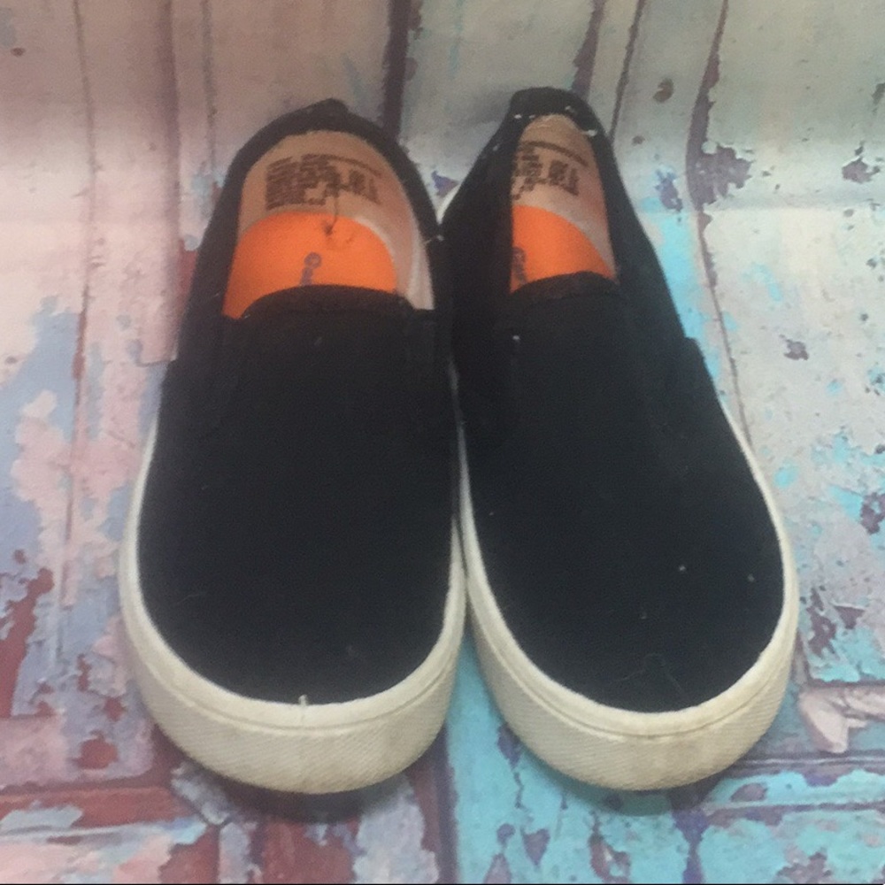 SALE 👗👔 GARANIMALS Toddler SlipOn Canvas Shoes